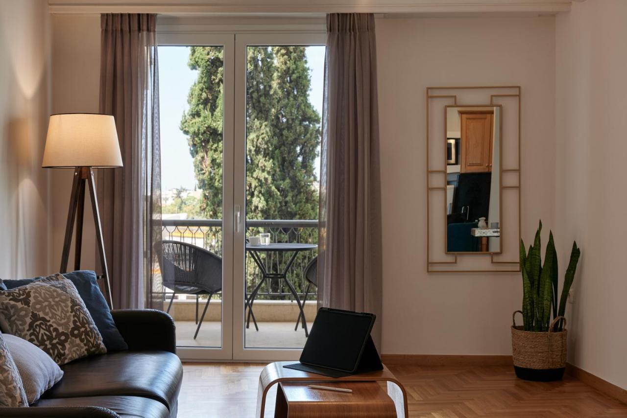 Chic One Bd Apartment With Hilton View Атина Екстериор снимка