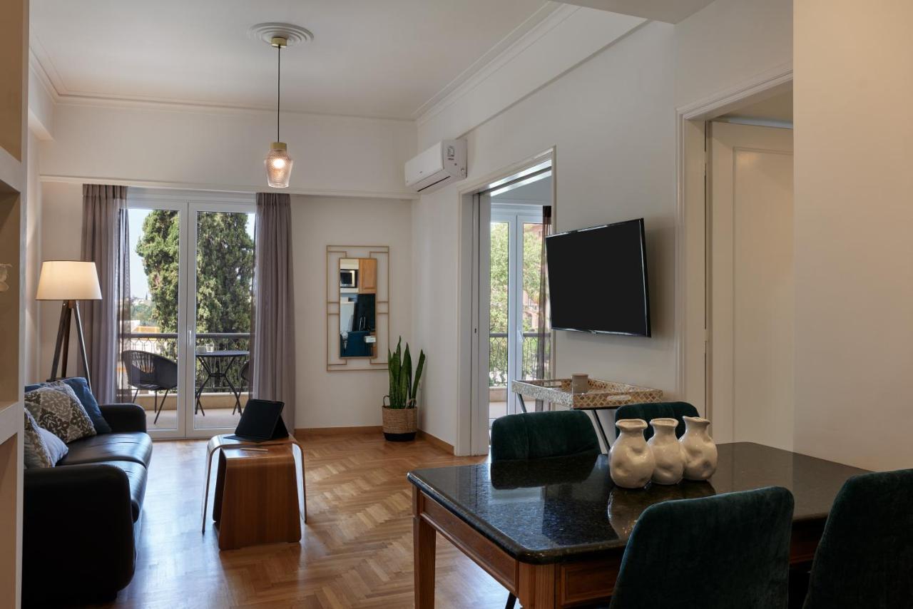 Chic One Bd Apartment With Hilton View Атина Екстериор снимка